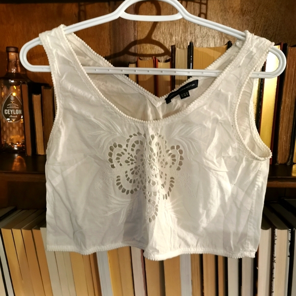 FCUK crop - Picture 1 of 2